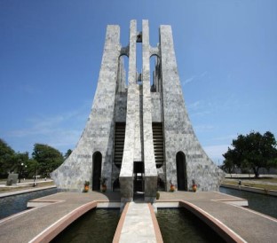 kwame nkrumah mausoleum01